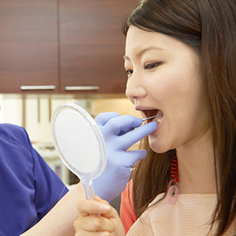 西本歯科医院では、質の高いセラミック治療を低価格にて提供可能です！